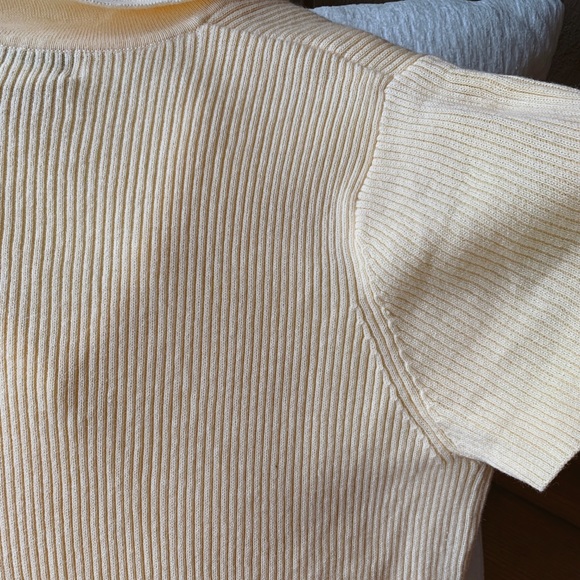 Vintage Yellow Short Sleeve Polo Top - Picture 12 of 13